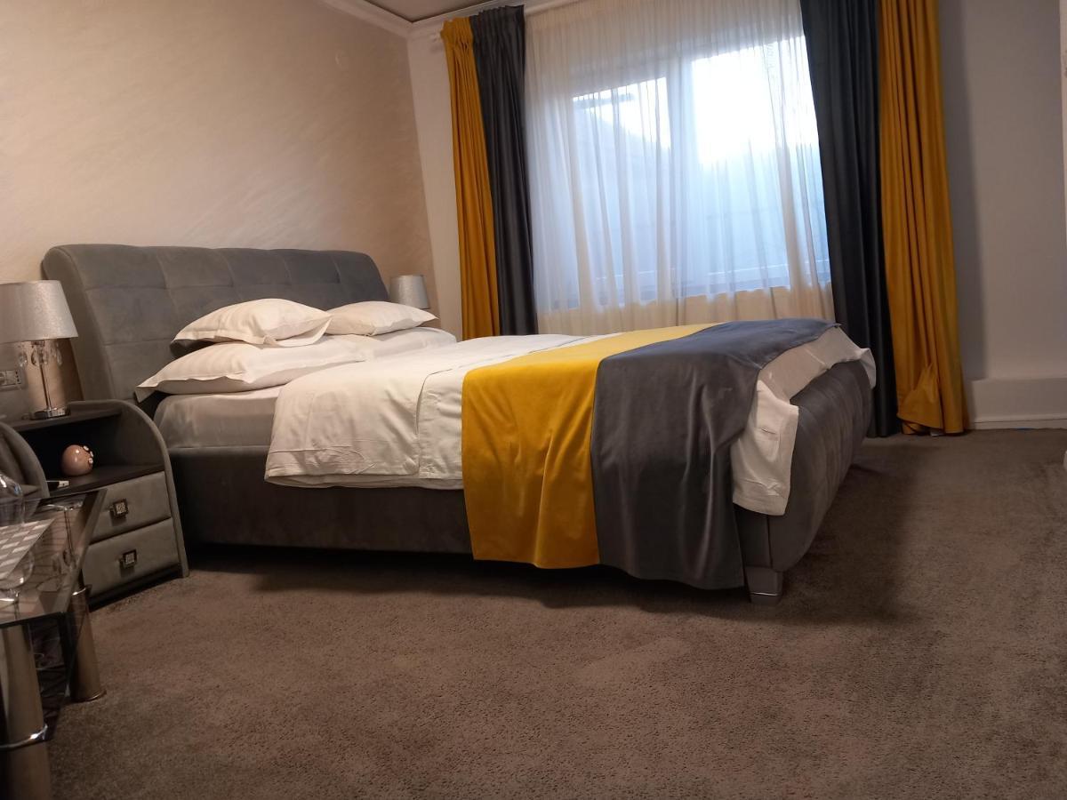 Vila Davison Târgu Jiu Dış mekan fotoğraf